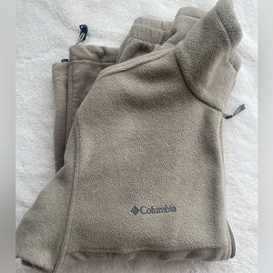 Taupe Colombia sweater size L men